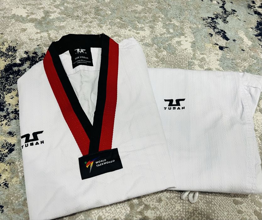 Продается форма для таэквондо