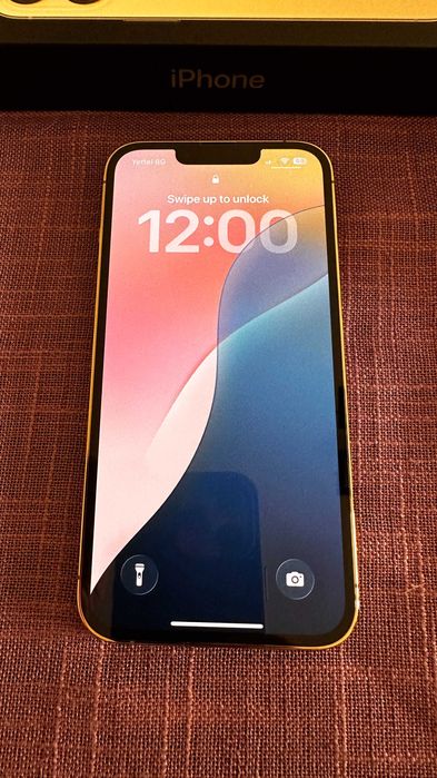 iPhone 13 Pro 256GB Gold – отлично състояние, с кутия