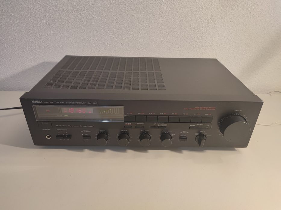 Amplificator Yamaha RX 300 statie amplituner
