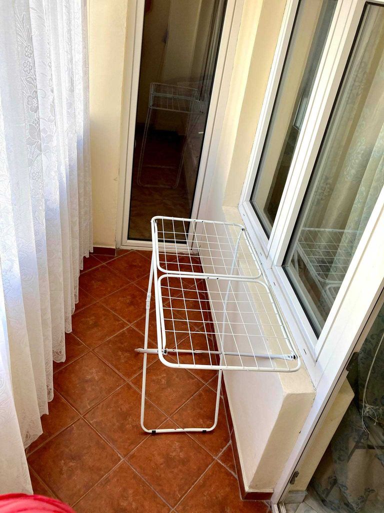 Дава се под наем Тристаен апартамент в Бургас, Възраждане - 105 кв.м за 275 € - Снимка #15