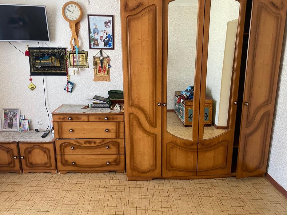 Продам шкаф в комлекте