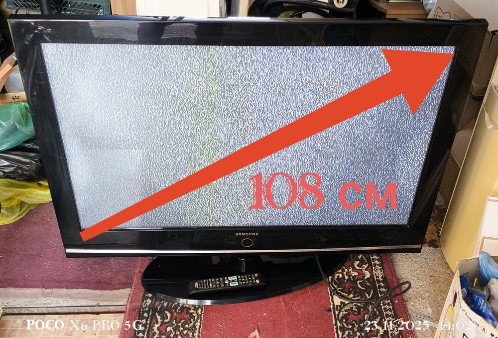 Плазменный телевизор Samsung 42" 108 см диагональ