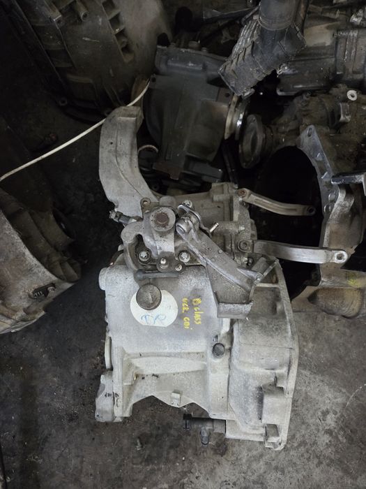 Скоростна кутия мерцедес B180 cdi