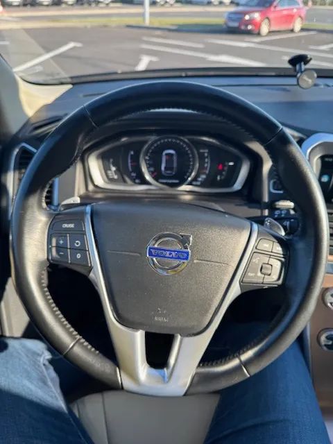 Volvo XC 60 Volvo XC 60 D3 piele crem