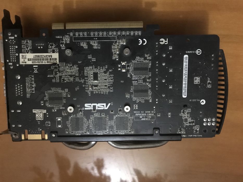 Placa video Asus GTX 550 TI 1/GB GDDR 5 192 BIT