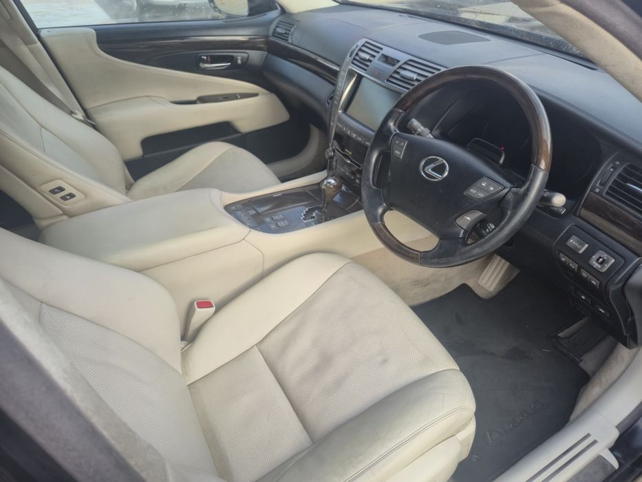 Lexus LS600HL 2009 5.0V8 volan dreapta