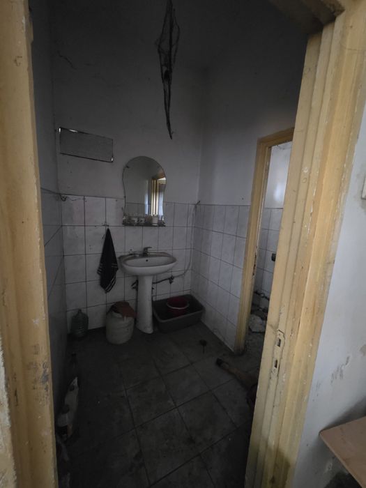 Agenție  Vanzare Exclusiva spațiu central Bacău Gară nr 60