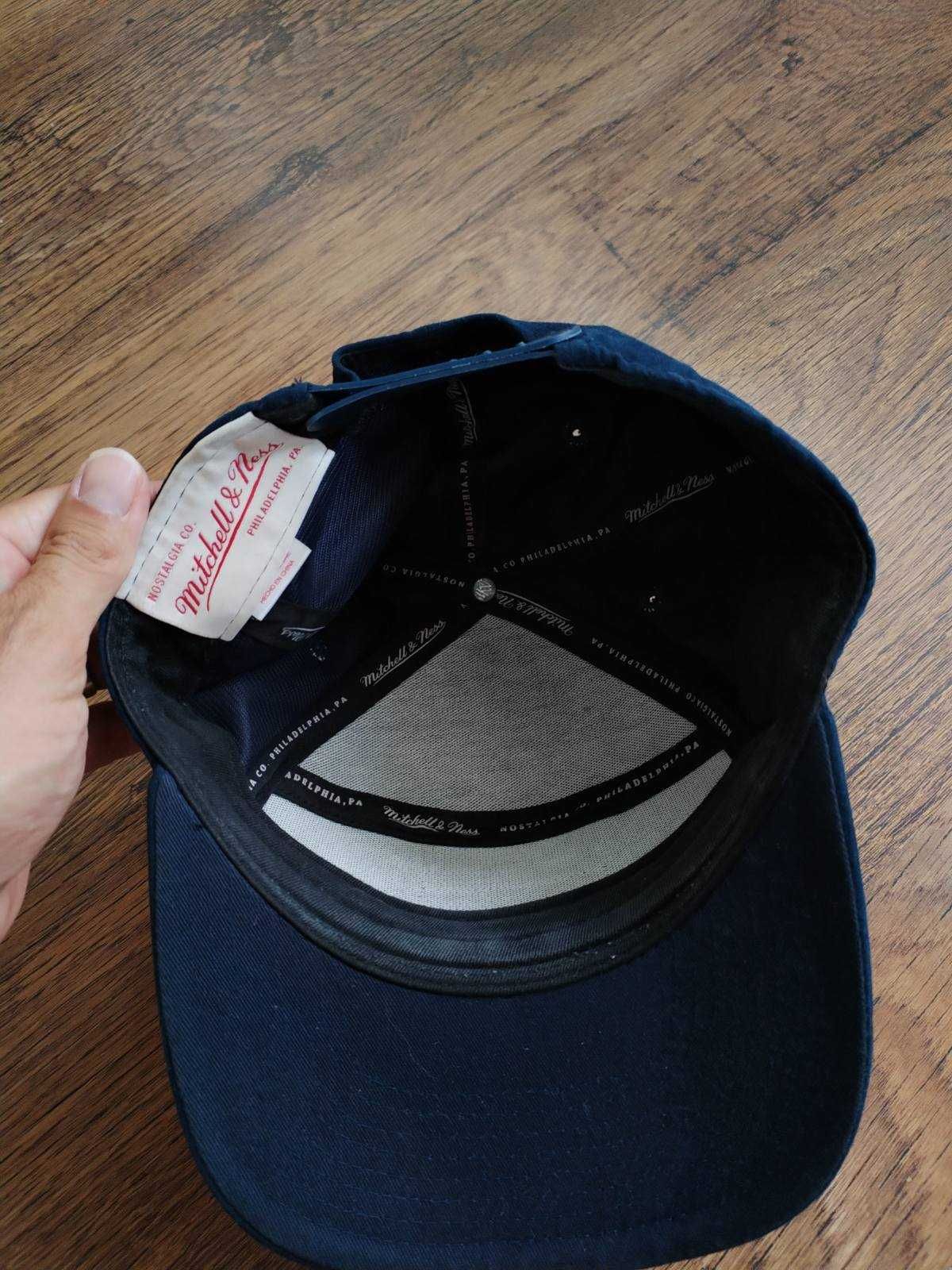 mitchell and ness - страхотна шапка