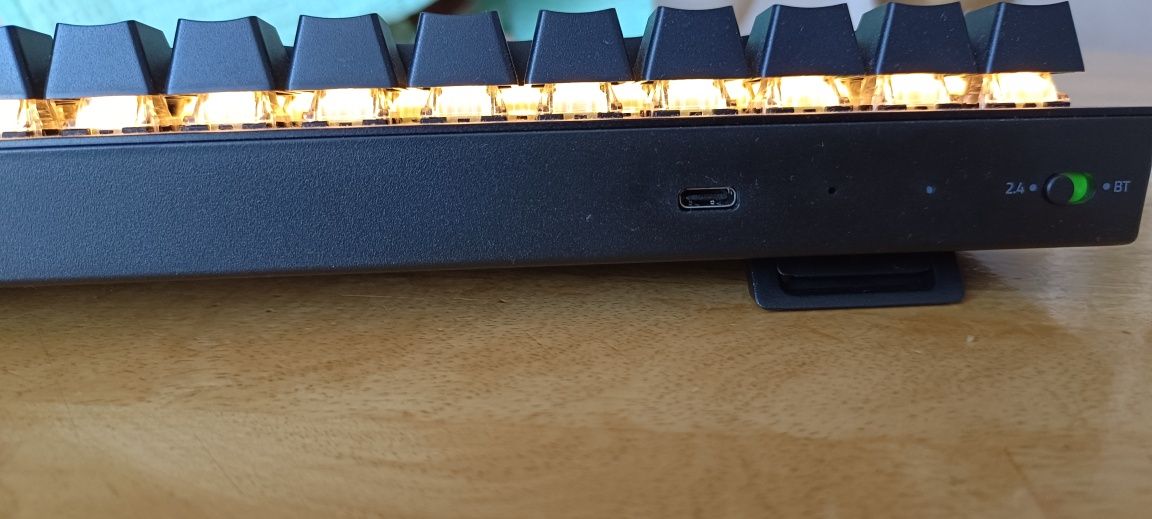 Клавиатура Razer Blackwidow V3 mini hyperspeed почти новая