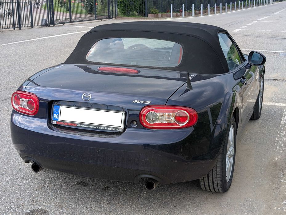 Vand Mazda MX5 NC2, an 2011, motor 1.8, in stare excelenta