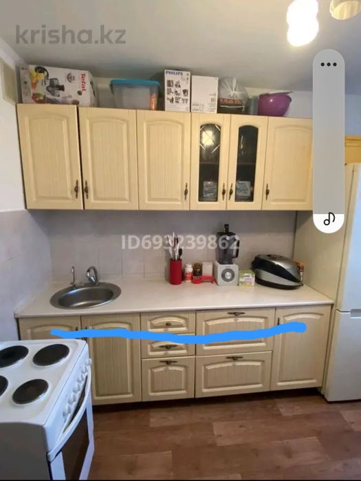 Продам навесные шкафы от кухонного гарнитура.