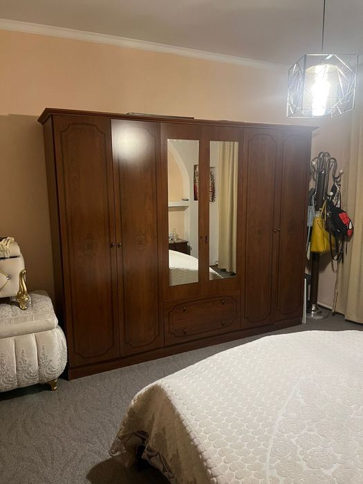 Продам спальный гарнитур