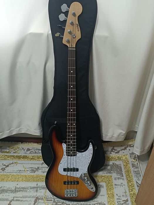 бас гитара homage