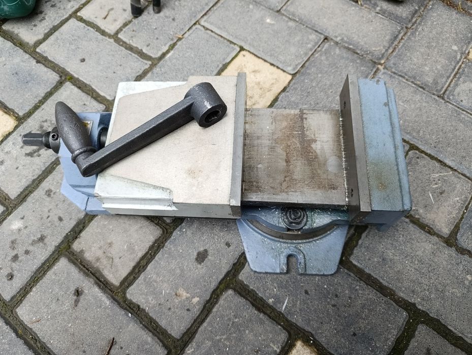 Menghina de precizie Bernardo pentru freza