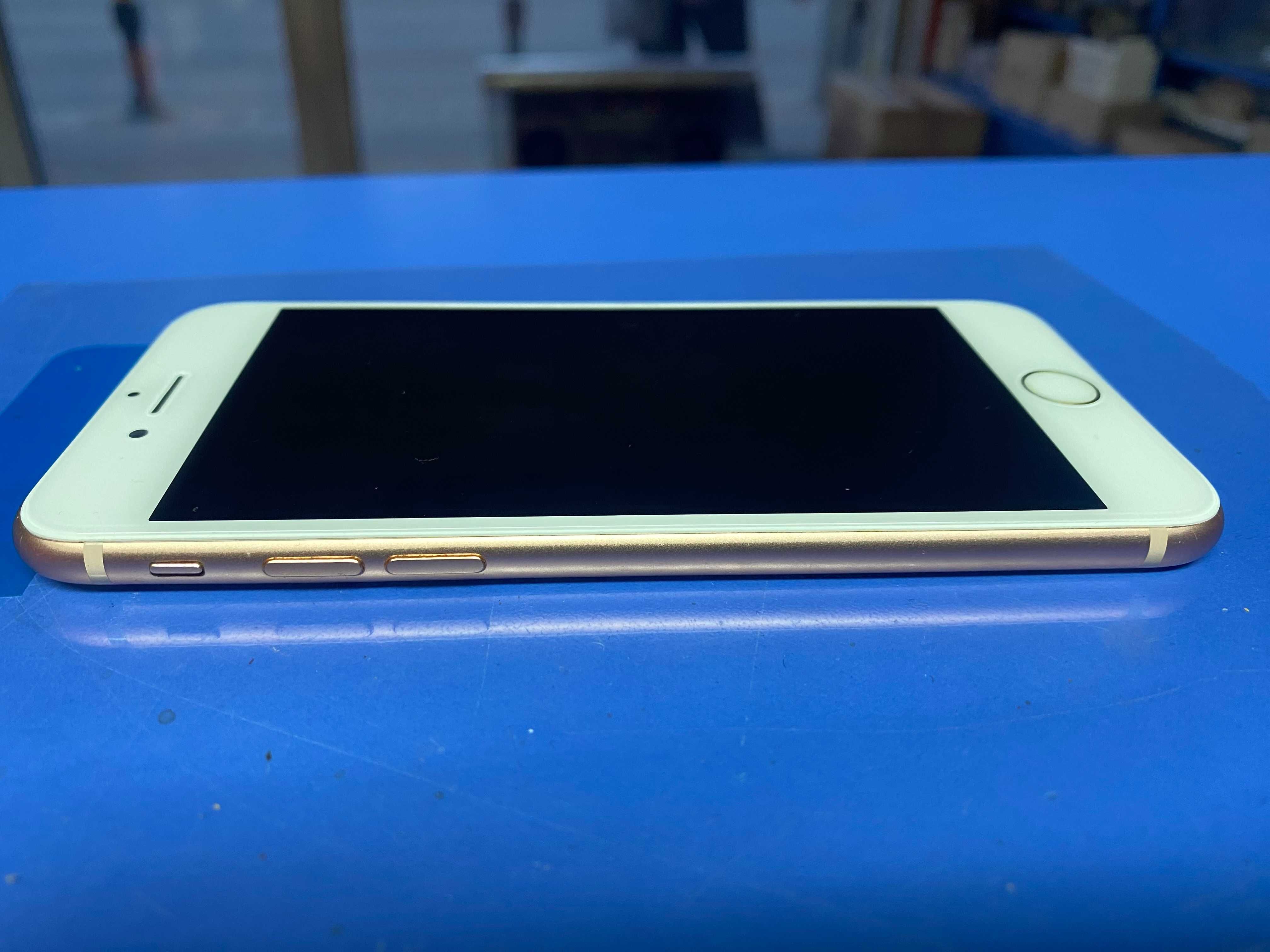 64GB  Iphone 8  GOLD top perfect