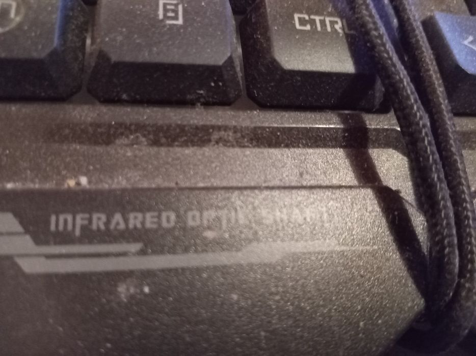 Продам игровую клавиатуру