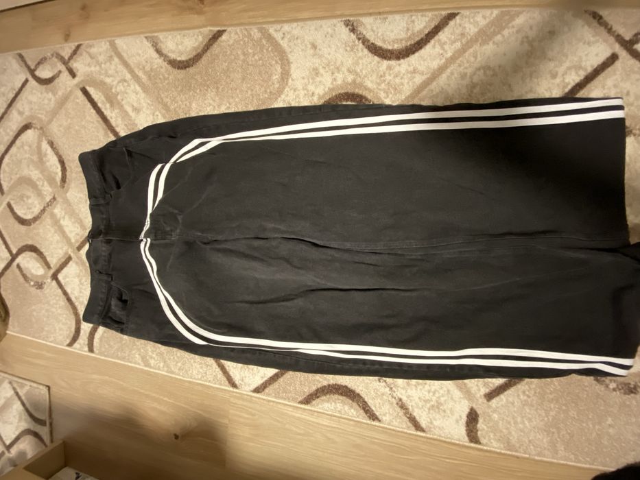 Широки мъжки дънки