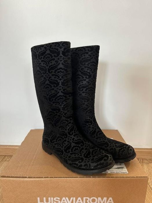 Черни гумени ботуши, 40-ти номер, отлично състояние, с детайли от плюш