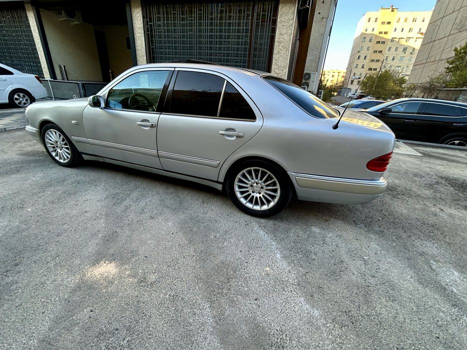 Продам Mercedes 210 в хорошем состоянии