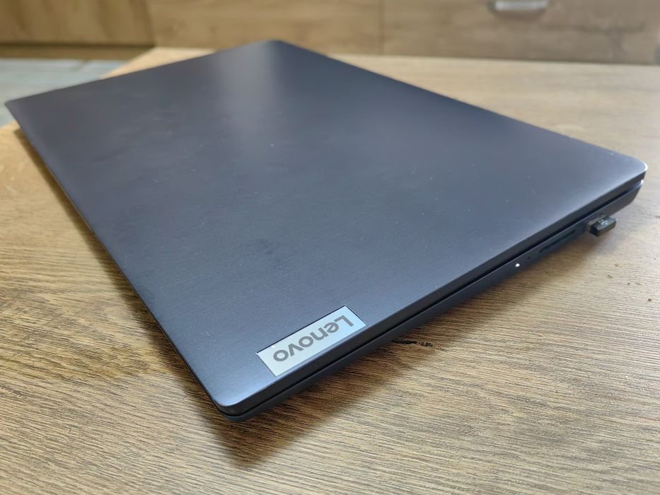 Лаптоп Lenovo IdeaPad 3 15.6", Full HD