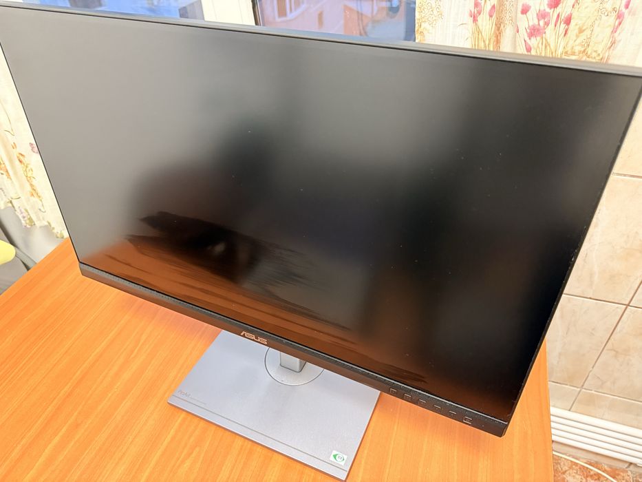 Monitor Asus proart in garantie
