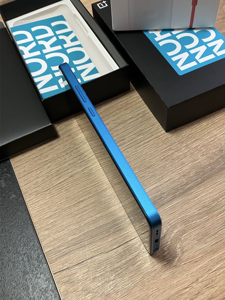 Смартфон OnePlus Nord CE4 Lite 5G, 256GB, Mega Blue НОВ с гаранция!