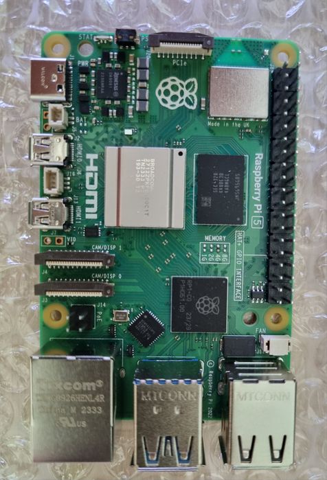 Raspberry Pi 5 4GB RAM & carcasa