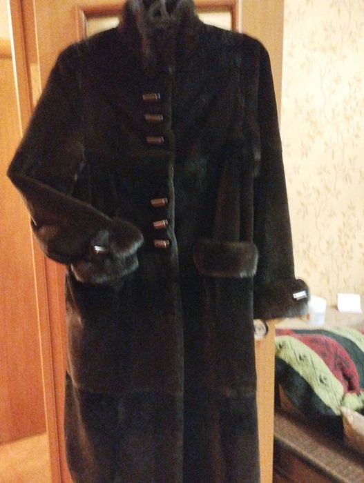 Продам шубу женскую, стриженный бобер.