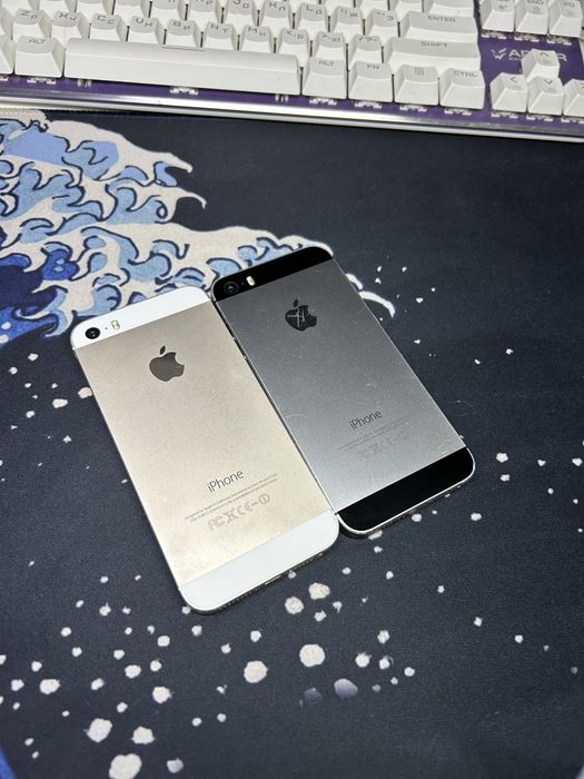 Продам 2 айфон 5s.