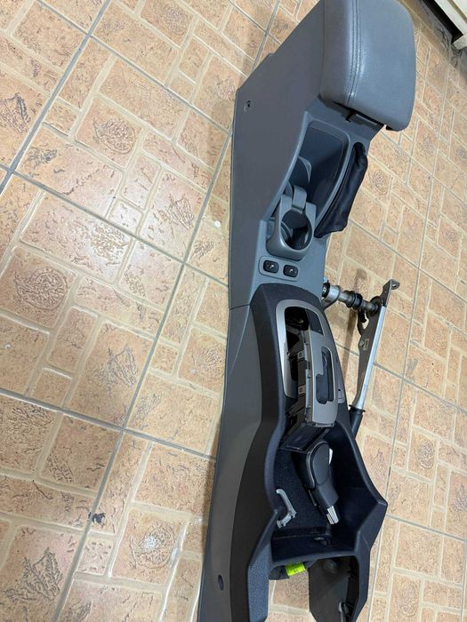 Gentra bar sotiladi, ruchnoy+skorost komplekt chevrolet konsol