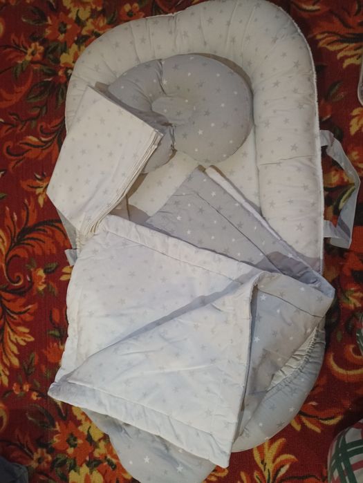 Кокон для новорожденных
