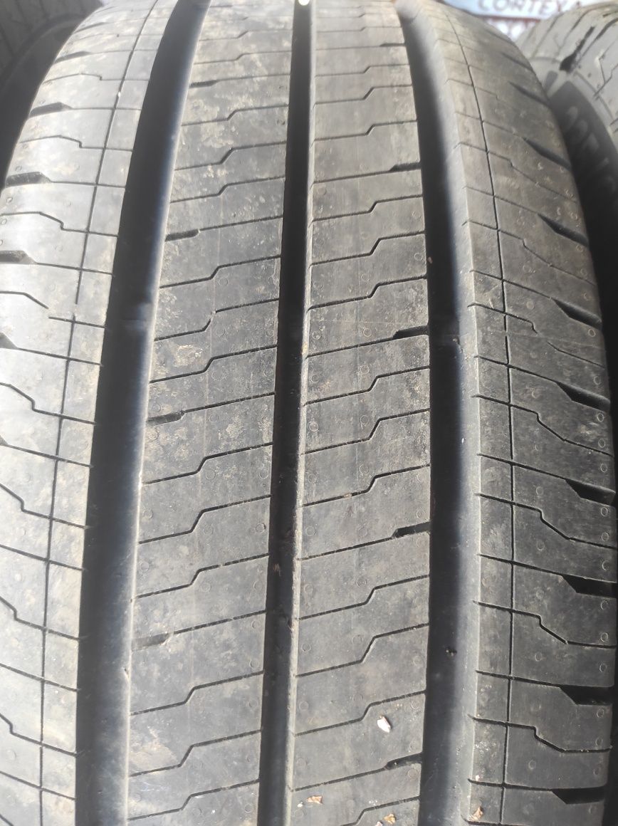 235/65/16 Continental