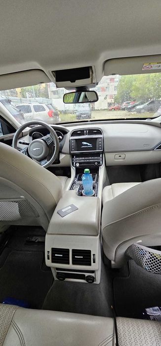Jaguar XE, 2016, motor 2.0 diesel, 180 CP, cutie automată