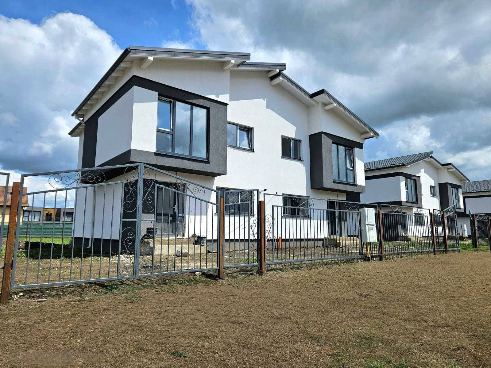 Casa 4 cam.in vila duplex PREMIUM-modern,SANPETRU ,BRASOV