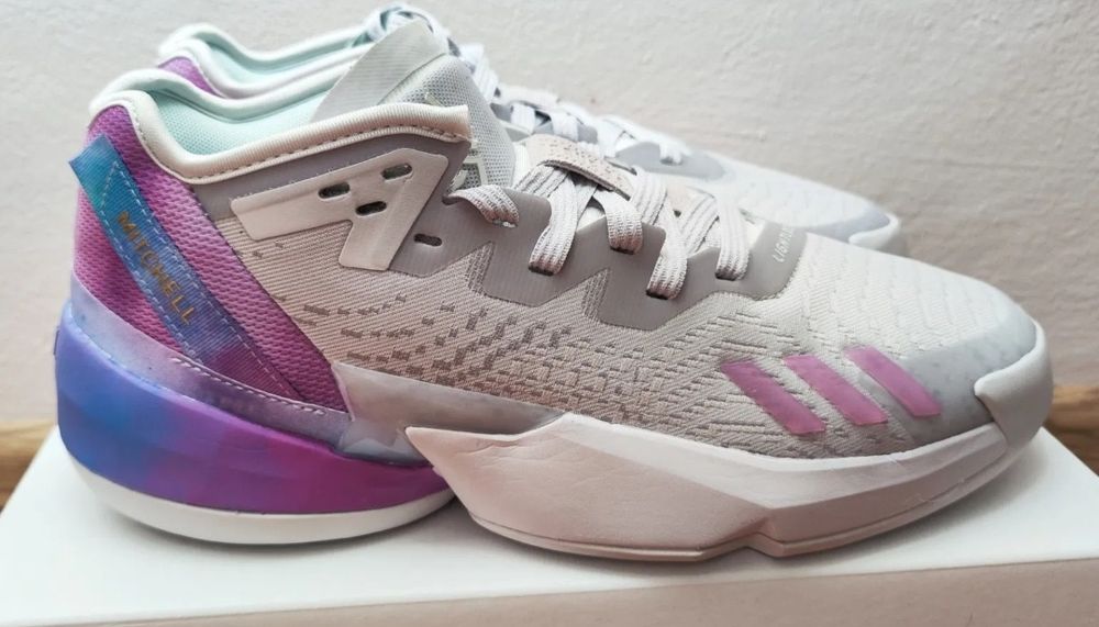 Vând /schimb Adidas Don Issue 4 nr. 42 (26.5cm)