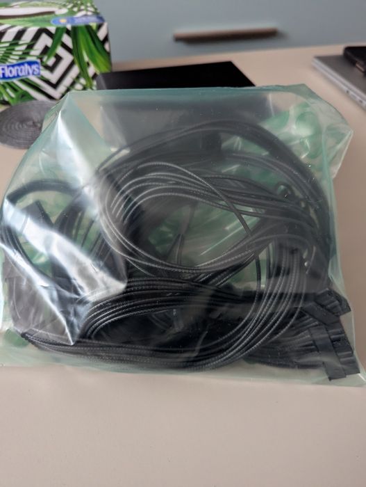 Sursa Corsair RM750e 750W Modulară