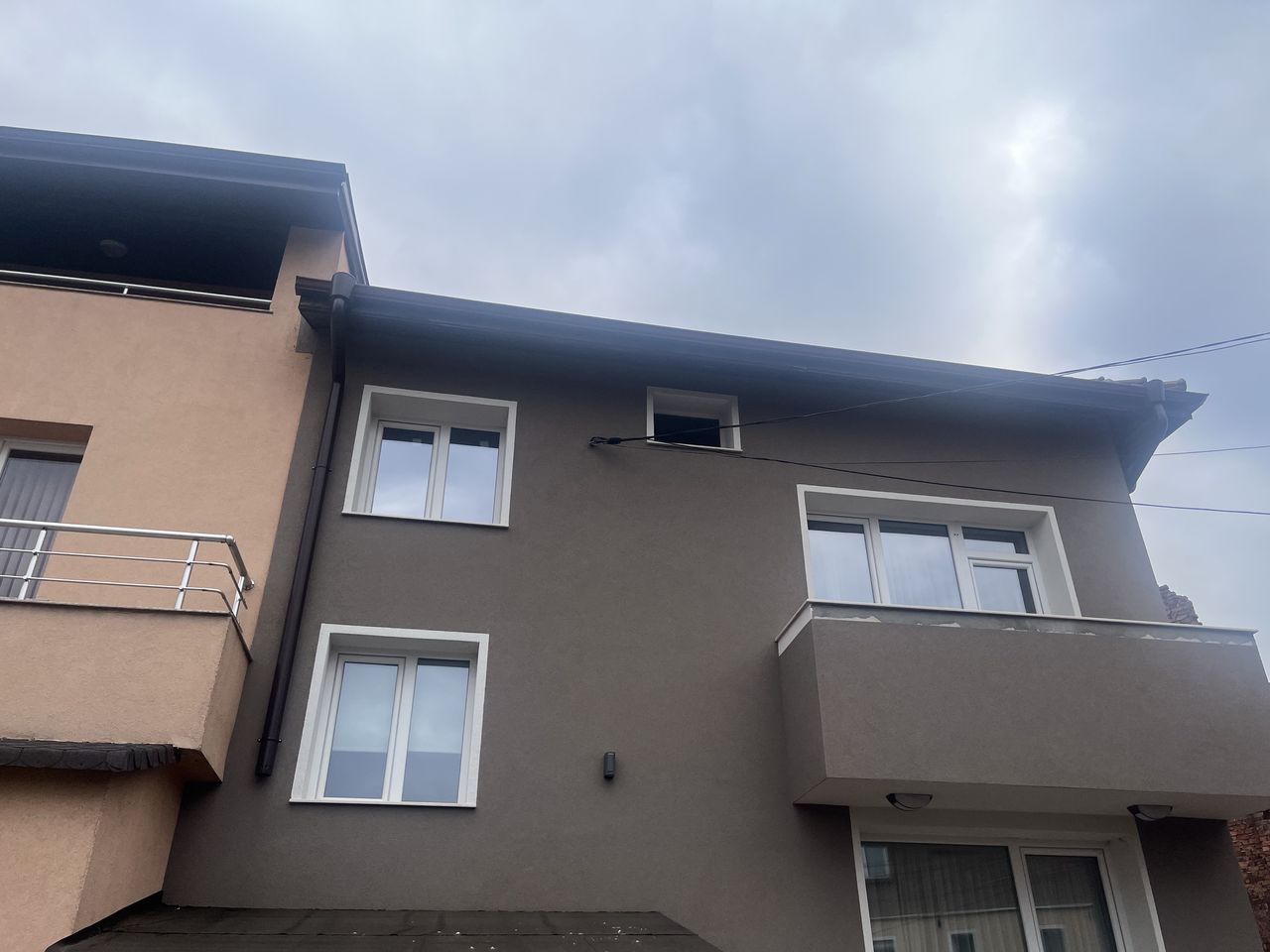 Продава се Къща в Перник, Каменина - 150 кв.м за 920 €/кв.м - Снимка #3
