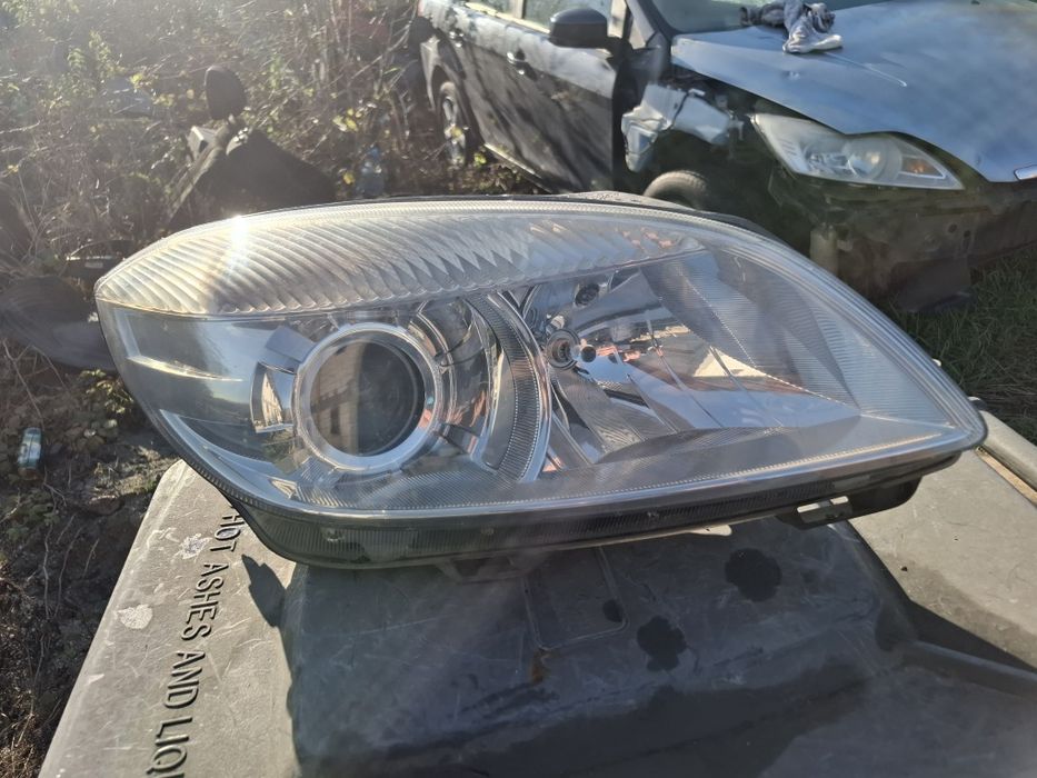 Far skoda fabia 2 2012 facelift cu lupa  parte dreapta