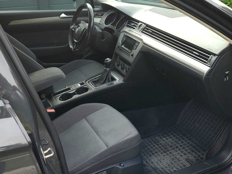 Volkswagen Passat B8, carte service, proprietar