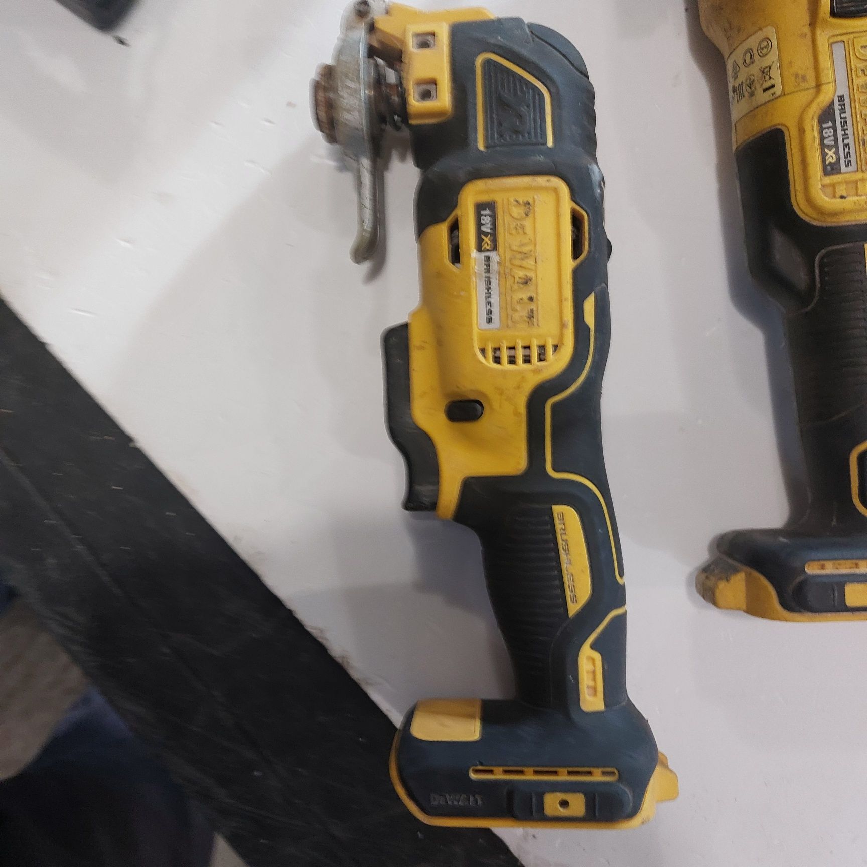 Девалт безчеткови сет машини Dewalt 18 V Brushless motor