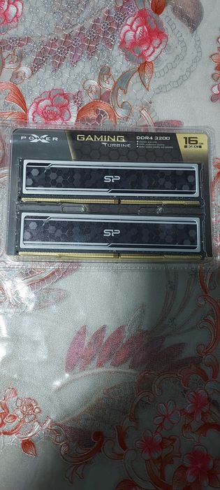 Vând memorie ram 8GBX2