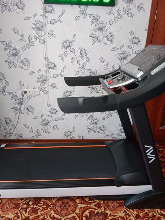 Продам беговую дорожку