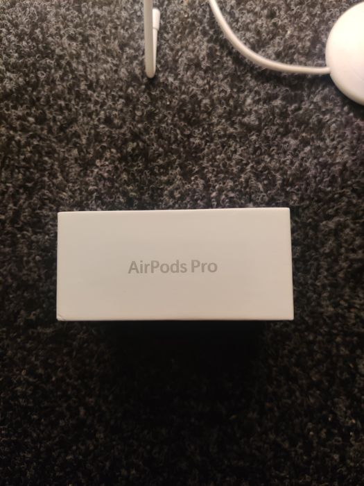 Apple AirPods Pro 3 – noi, sigilate, cu factură