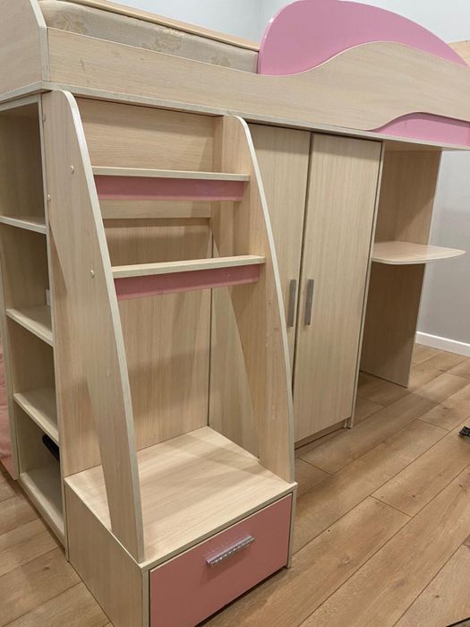 Кровасть с системой хранения