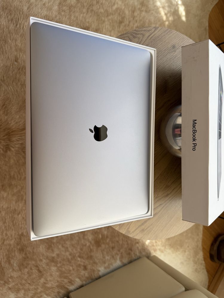 MacBook Pro 15” Touch Bar 2018 Space Gray