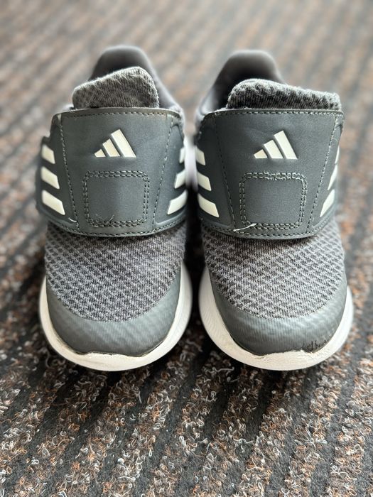 Adidasi adidas nr 25