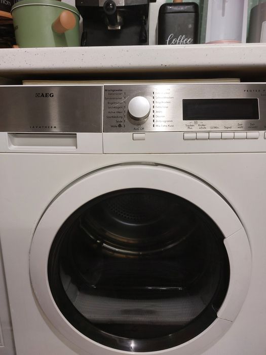 Много добро  състояние Сушилния AEG Protex Plus