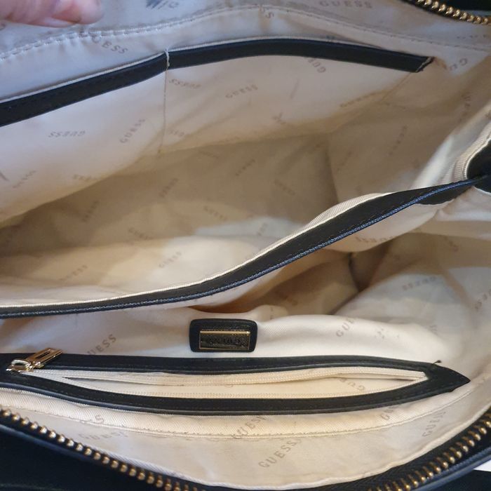 Geanta  Guess Noelle