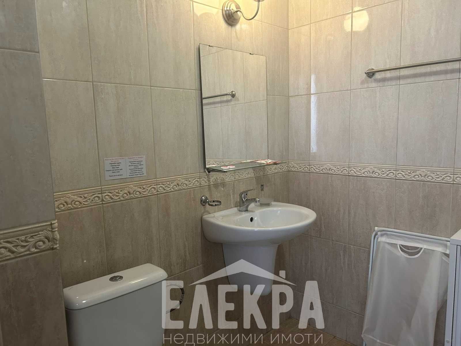 Двустаен , панорамен апартамент на метри от плажа в гр.Бяла