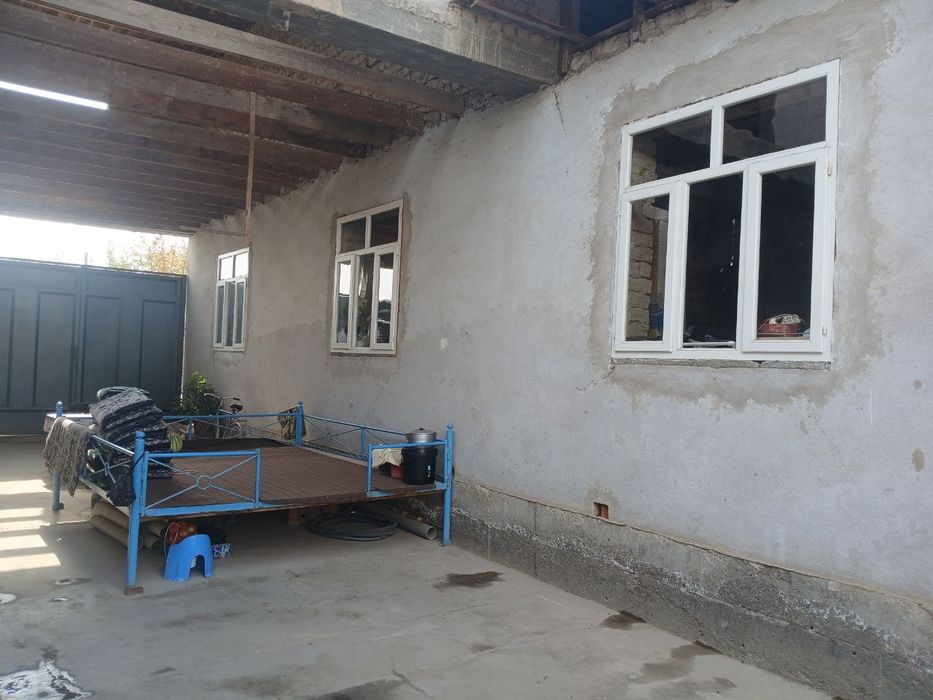 Uy sotiladi. Guliston shahar Istiqlol MFYda